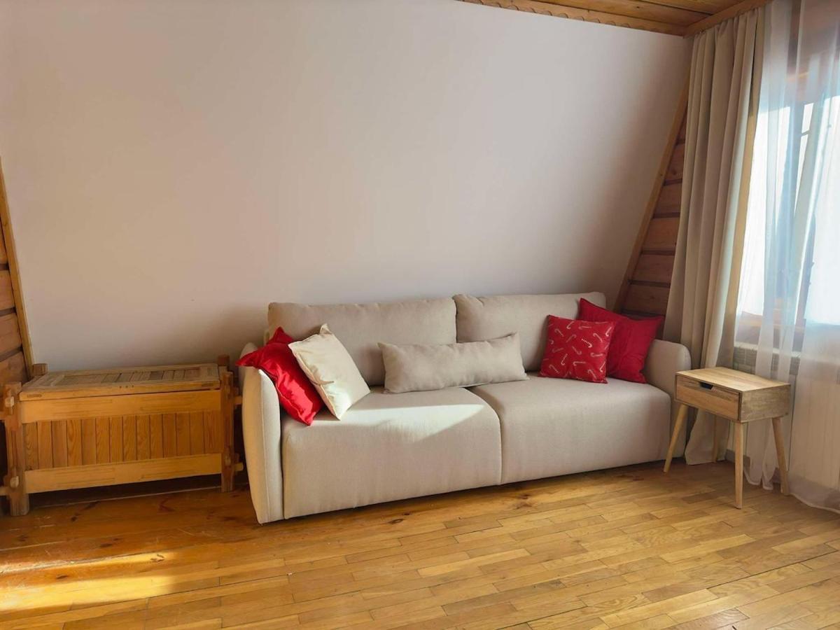 Bukowa Jezioro Zywieckie Beskid Zywiecki Slaski Sauna Jacuzzi Kominek Morsowanie Zywiec Szczyrk Chalet Tresna