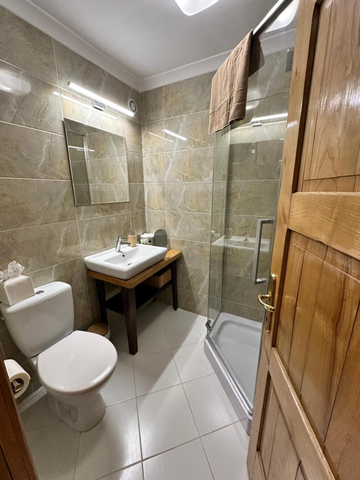 Bukowa Jezioro Zywieckie Beskid Zywiecki Slaski Sauna Jacuzzi Kominek Morsowanie Zywiec Szczyrk Chalet Tresna